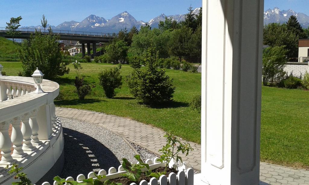 Pension Velicky Zamocek Poprad Exteriör bild