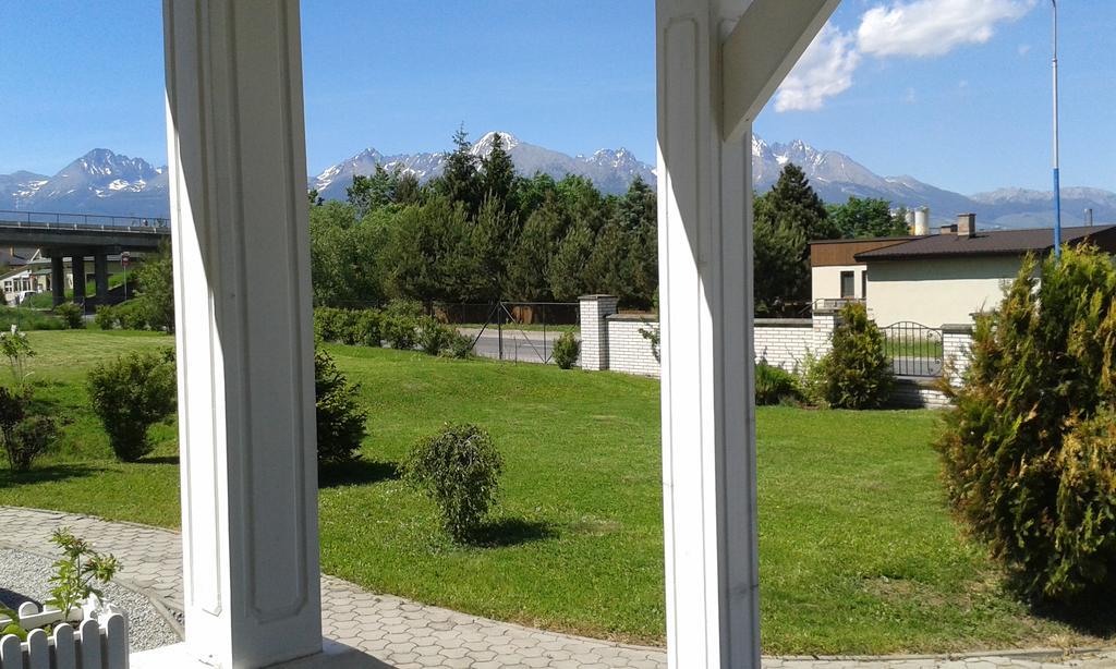 Pension Velicky Zamocek Poprad Exteriör bild