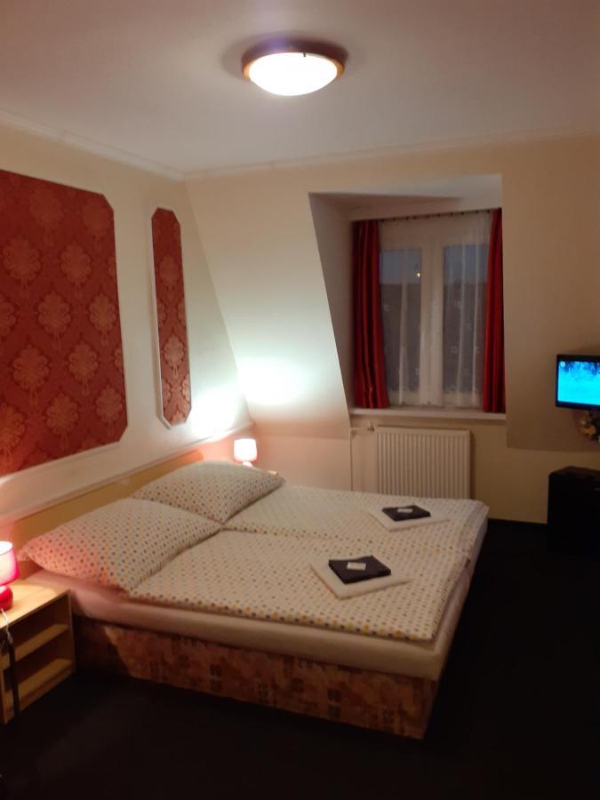 Pension Velicky Zamocek Hotell Poprad Exteriör bild